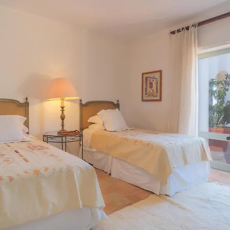 别墅 Casa Flores Albardeira