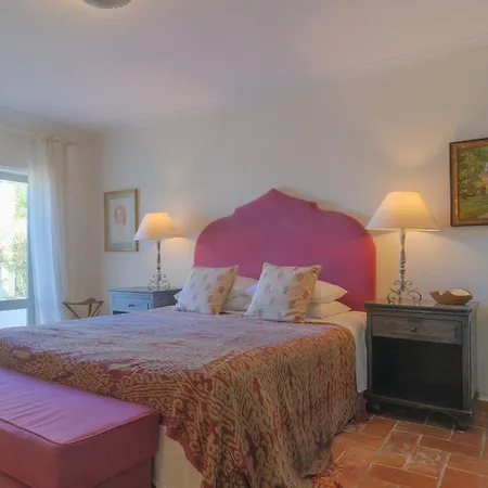 Casa Flores Villa