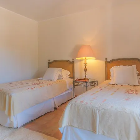 Casa Flores * Lagos