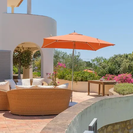 Casa Flores Villa