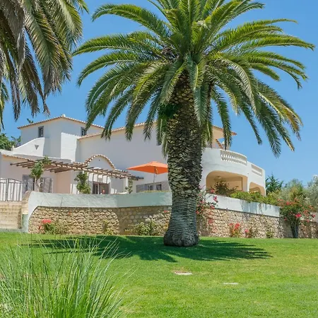 Casa Flores Villa *