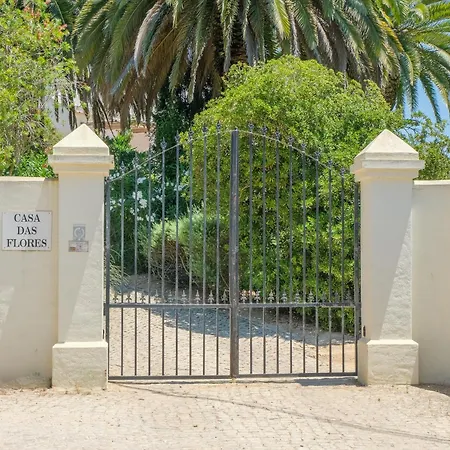 Casa Flores * Lagos
